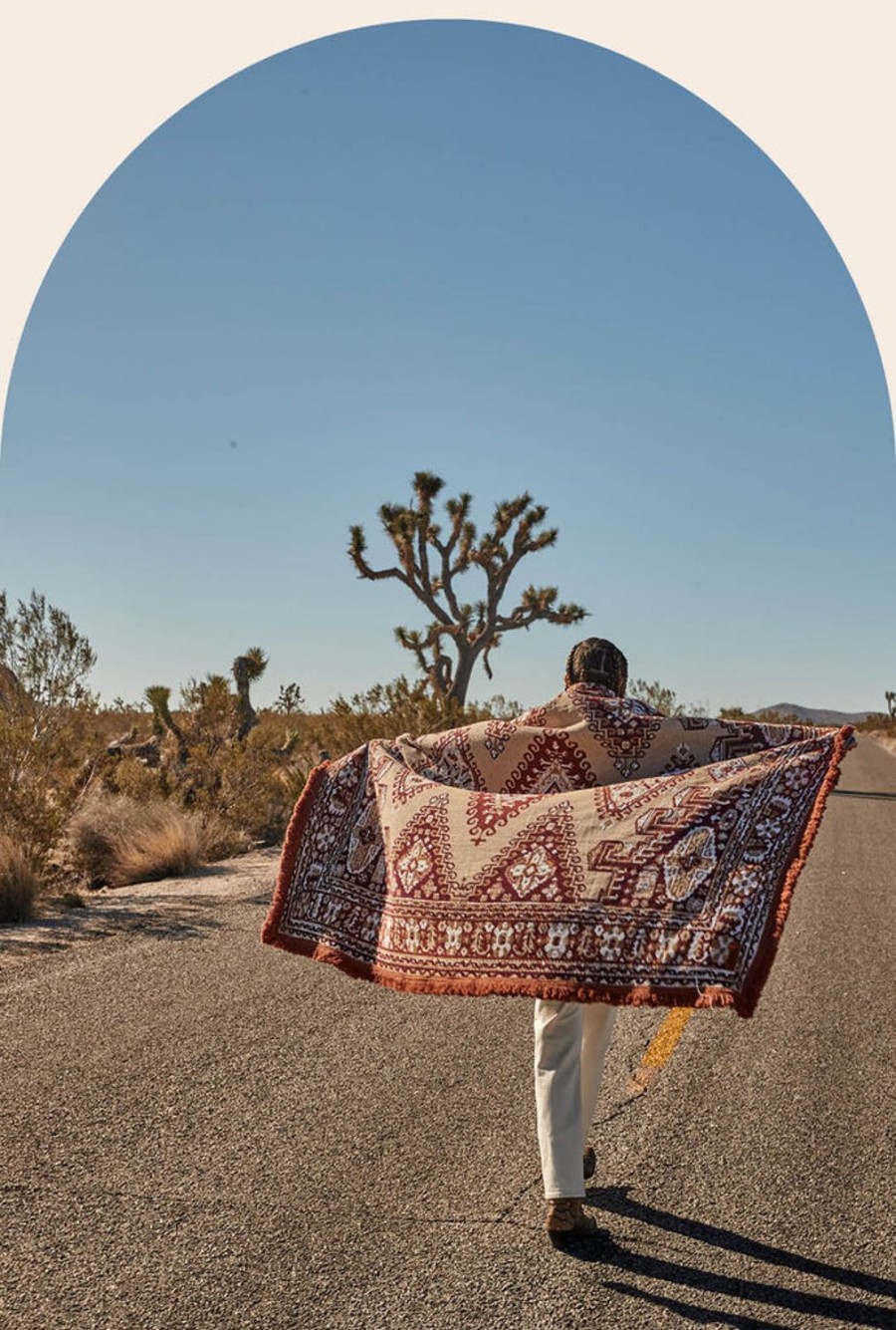 Lifestyle Wandering Folk | Wandering Folk Throw Rug-Auburn Valley